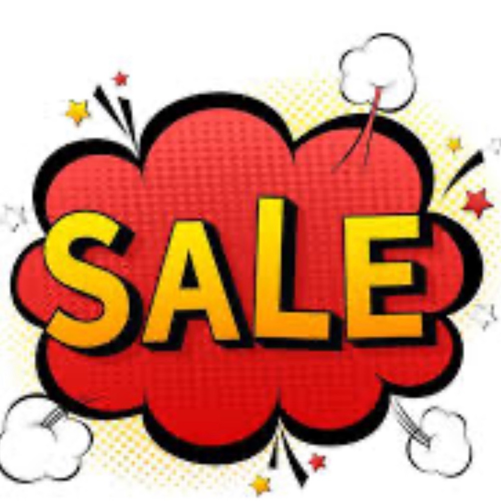 Closet clear out sale!!

Name your price!! Bundle and save!!